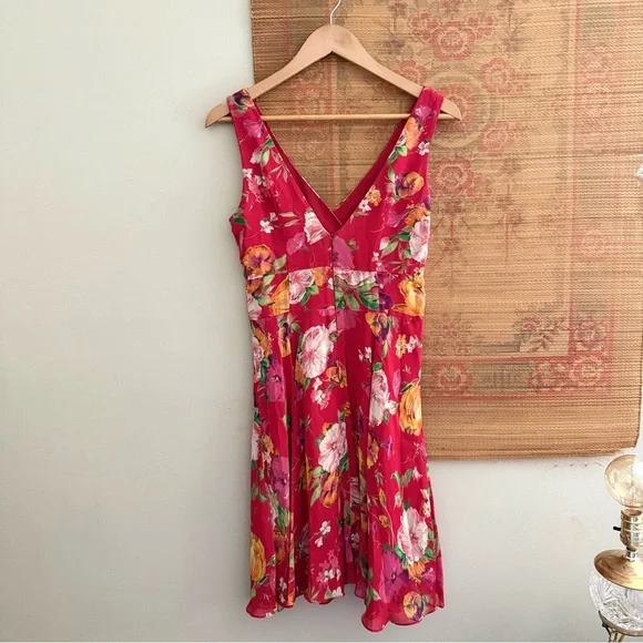 Vintage 90s Chiffon Fit and Flare Vneck Floral Red Sleeveless Dress - Picture 5 of 6